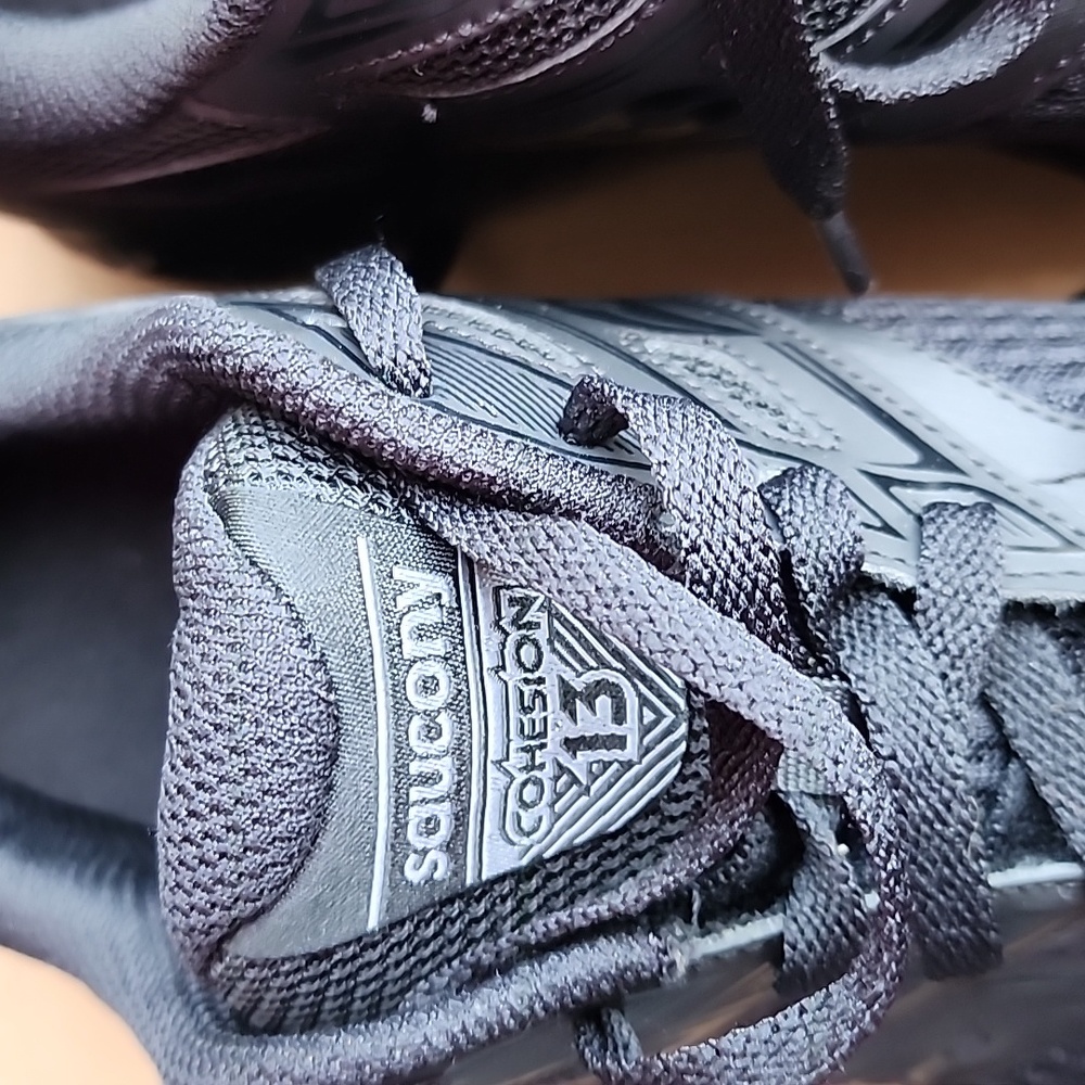 New Saucony Men's Black Athletic Shoes - Picture 8 of 11
